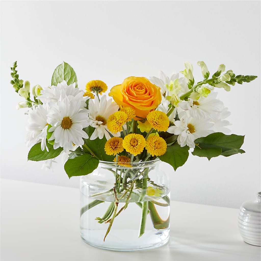 Sun Salutation Bouquet – The Flower Basket, Hickory NC