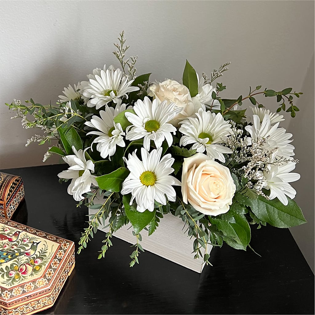 Fresh Linen Box Bouquet – The Flower Basket, Hickory NC