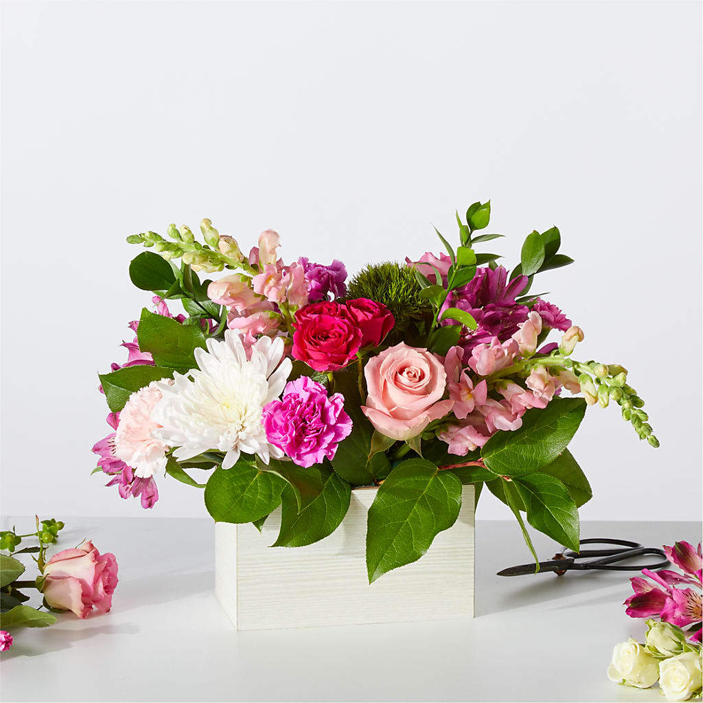 Sweetberry Box – A Florist Original – The Flower Basket, Hickory NC