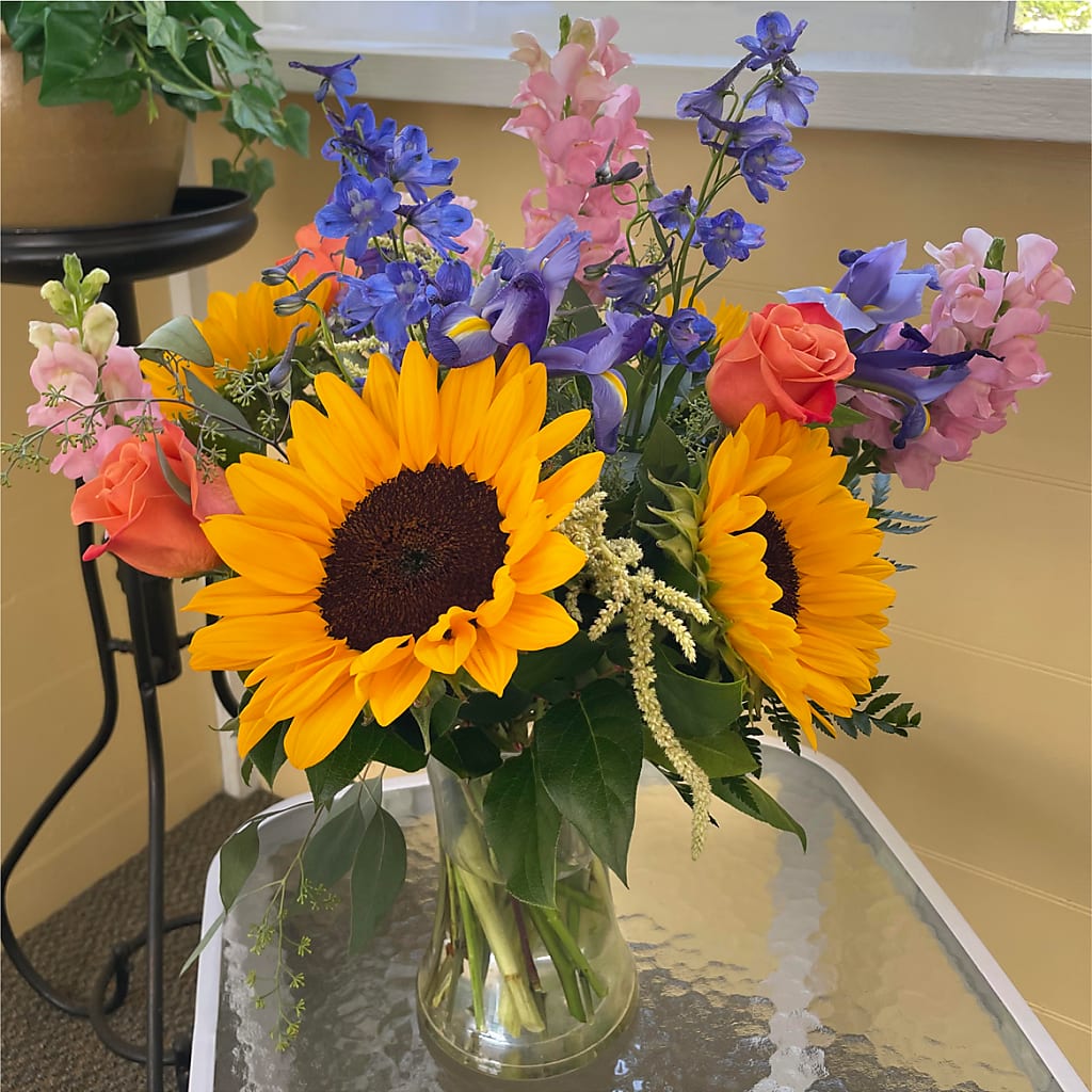 Rays of Life Bouquet –  The Flower Basket, Hickory NC